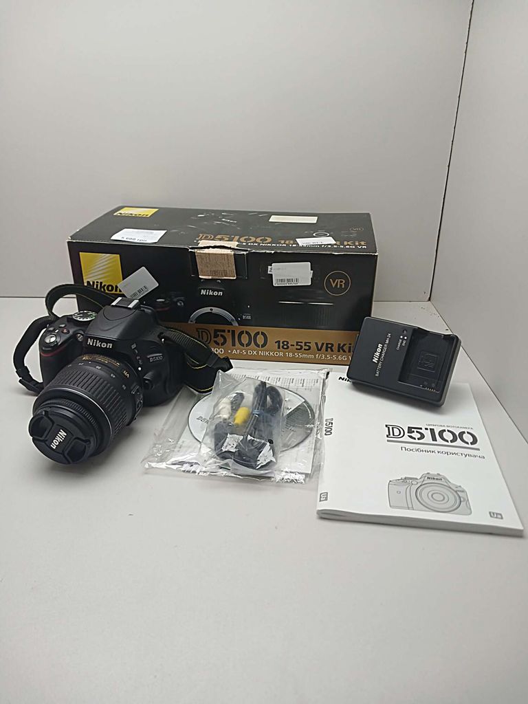 Nikon D5100 kit (18-55mm VR)