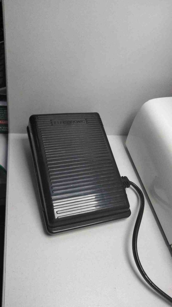 Дешево Singer Tradition 2263 з ломбарду