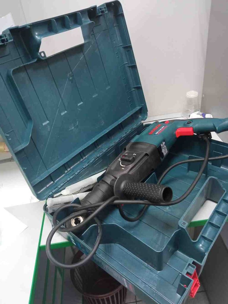 Купити Bosch GBH 2-26 DFR (0615990L2T) Б/У