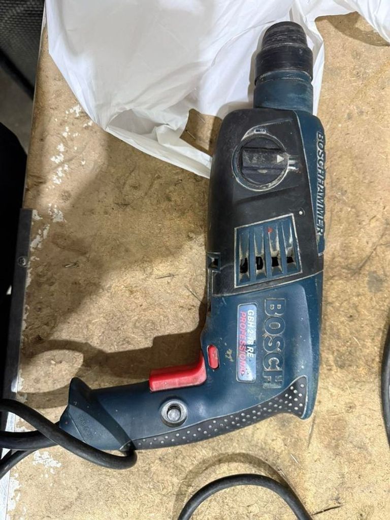 Дешево Bosch gbh 2-18 re з ломбарду