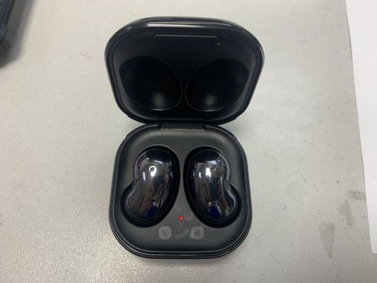 Купити Samsung galaxy buds live Б/У