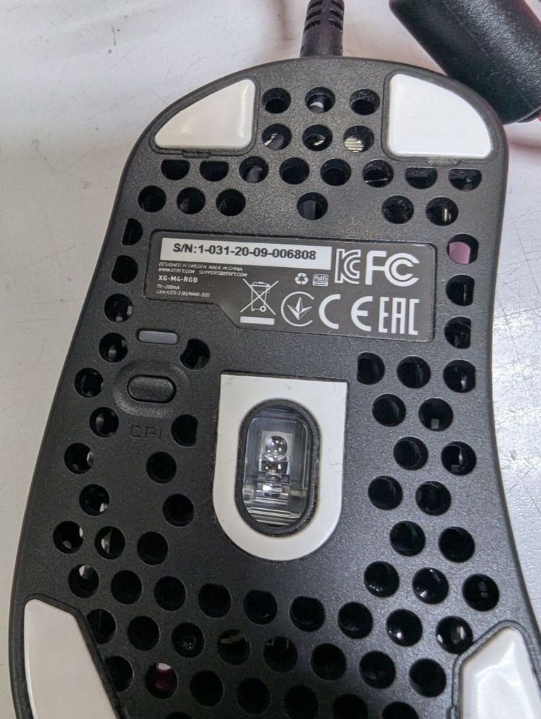 Дешево Xtrfy M4 RGB USB Pink (XG-M4-RGB-PINK) з ломбарду