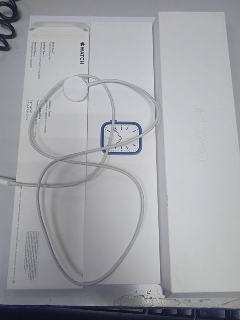 Дешево Apple watch series 7 gps 41mm aluminum case with sport з ломбарду