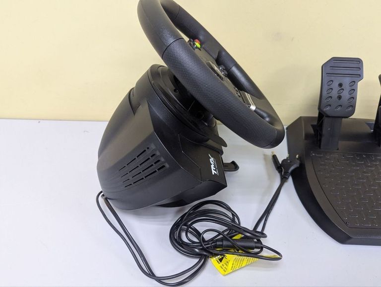 Дешиво Thrustmaster TMX Force Feedback (4460136) с ломбарда
