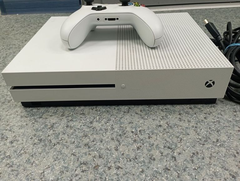 Оголошення Microsoft Xbox One S 500GB Б/У