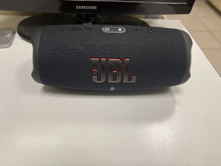 Купити Jbl Charge 5 Blue (JBLCHARGE5BLU) Б/У
