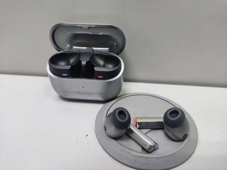 Дешево Samsung galaxy buds3 pro з ломбарду