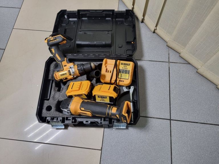 Купить Dewalt Копія шліф.машина+дриль акум.+2акб+зп Б/У
