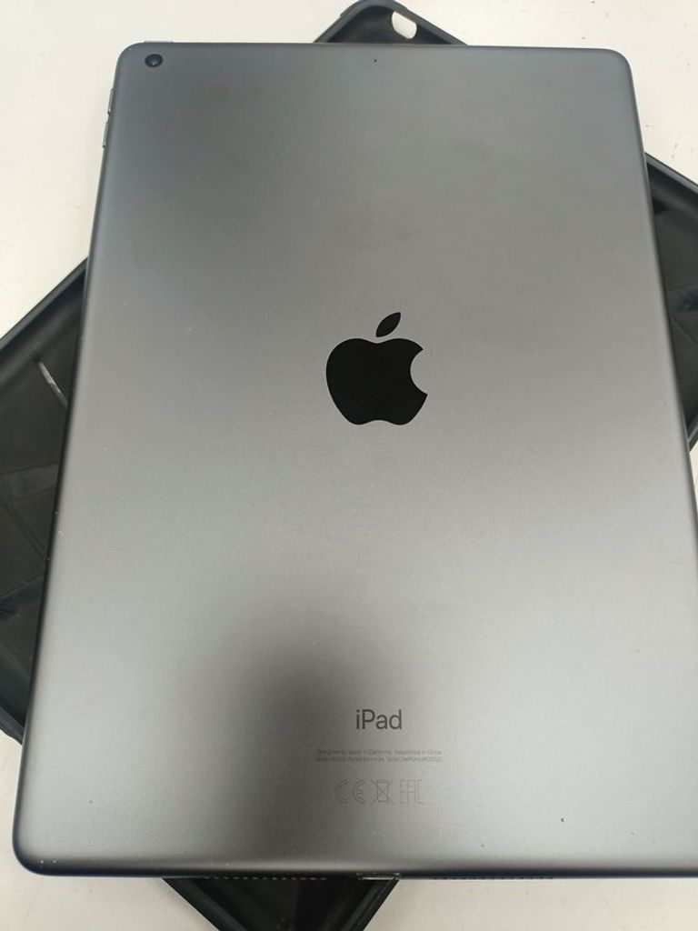 Объявление Apple a2270 ipad 8gen 32gb Б/У