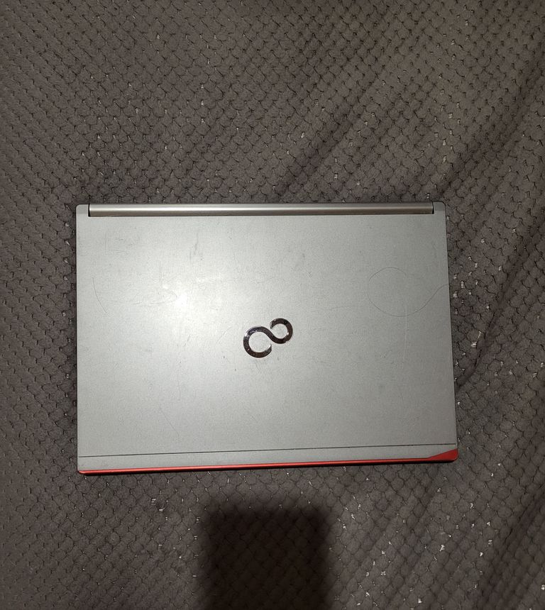Объявление Ноутбук Fujitsu E734 Б/У