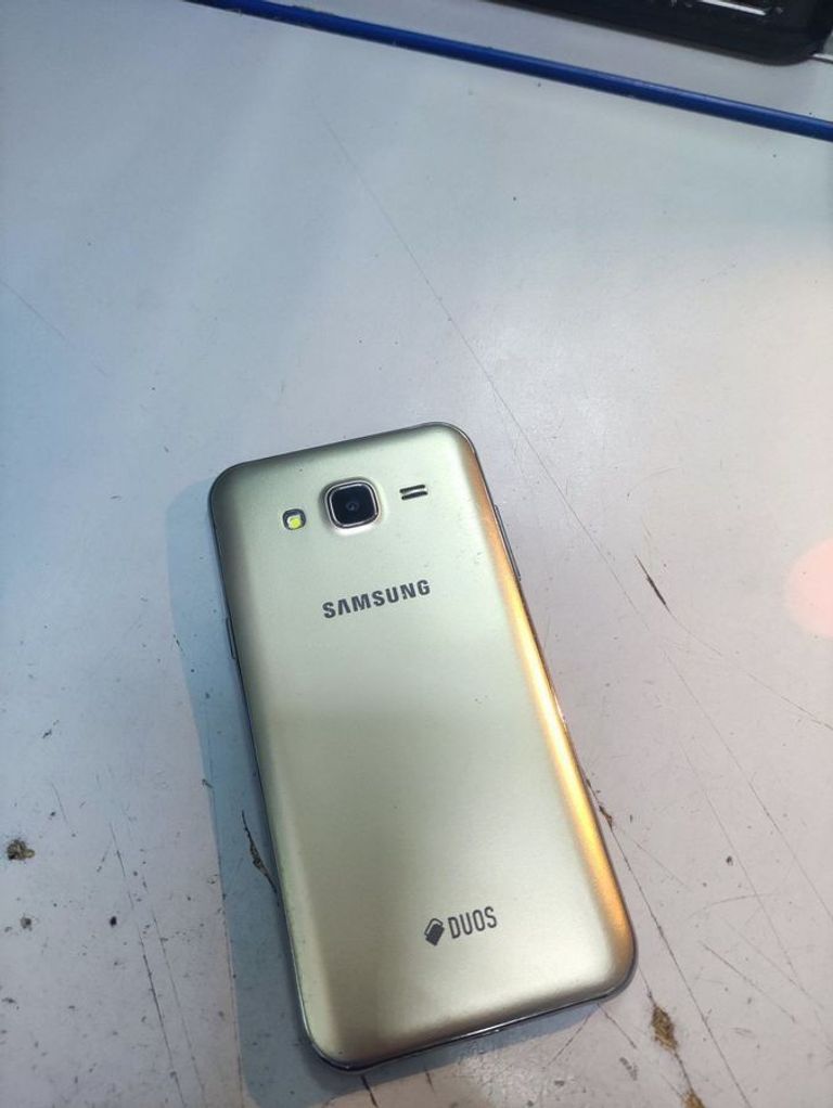 Дешево Samsung galaxy j5 j500h з ломбарду