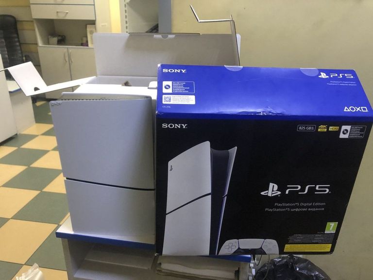 Купити Sony PlayStation 5 Slim Digital Edition 825GB White (1000040658) Б/У
