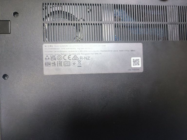 Купити Lenovo 14/core i3-1315u ddr5/8gb ddr5/hdd *відсутній/ssd 512 gb/*інтегрована Б/У