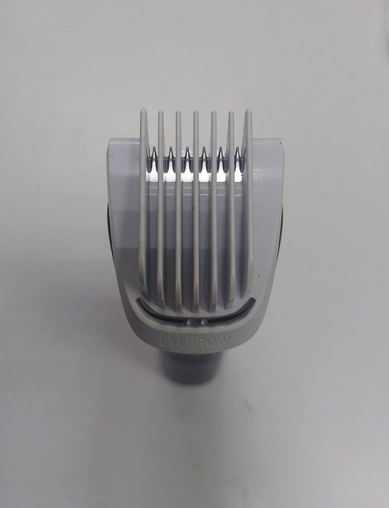 Дешево Philips Multigroom Series 9000 MG9525/40 з ломбарду