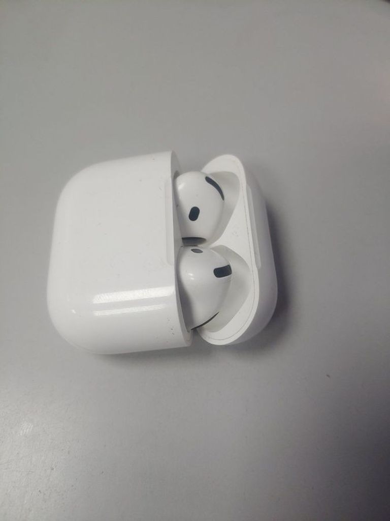 Розпродаж Apple airpods 4 with active noise cancellation, продавець Техноскарб