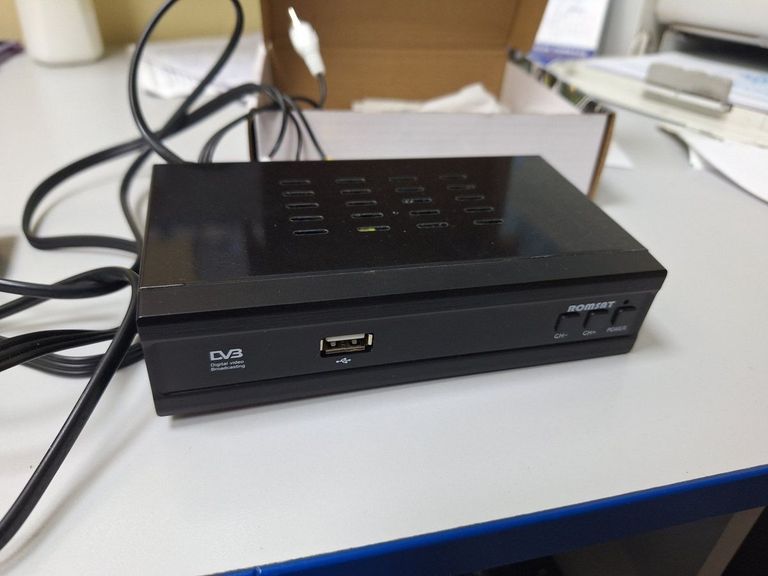 Купити Romsat T7085HD Б/У