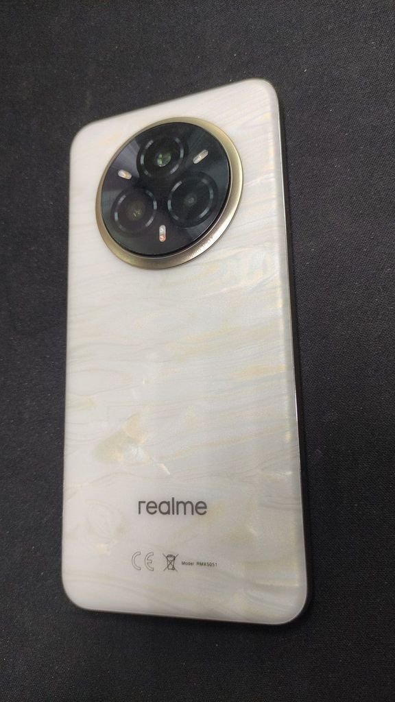 Оголошення Realme 14 Pro+ 12/512GB Pearl White Б/У