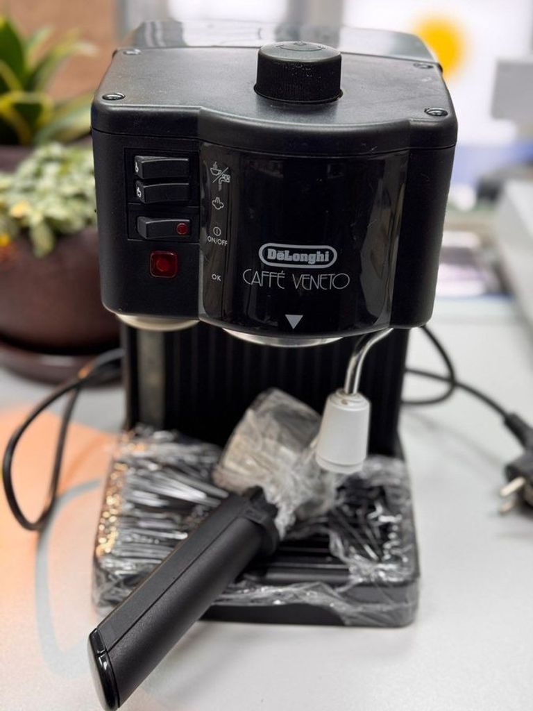 Купити Delonghi BAR 12 F Б/У