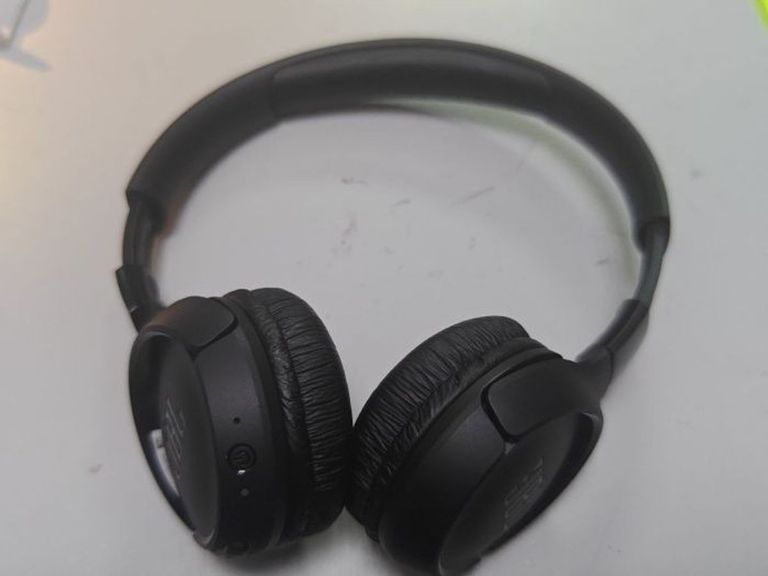 Оголошення Jbl tune 520bt Б/У