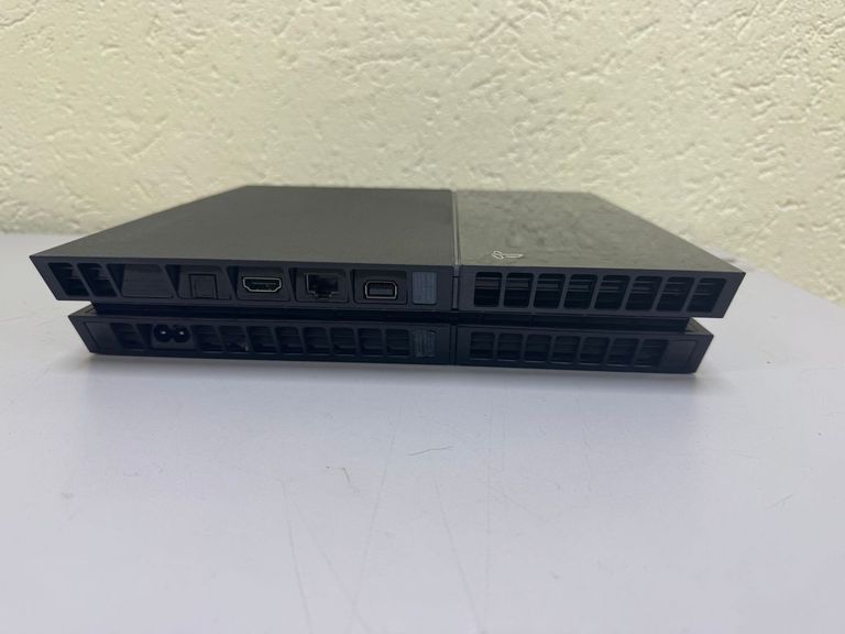 Объявление Sony playstation 4 500gb Б/У