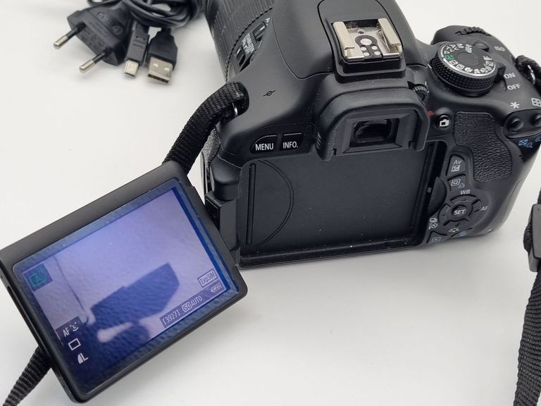 Canon EOS 600D body Код:01-200889141. Зображення 6