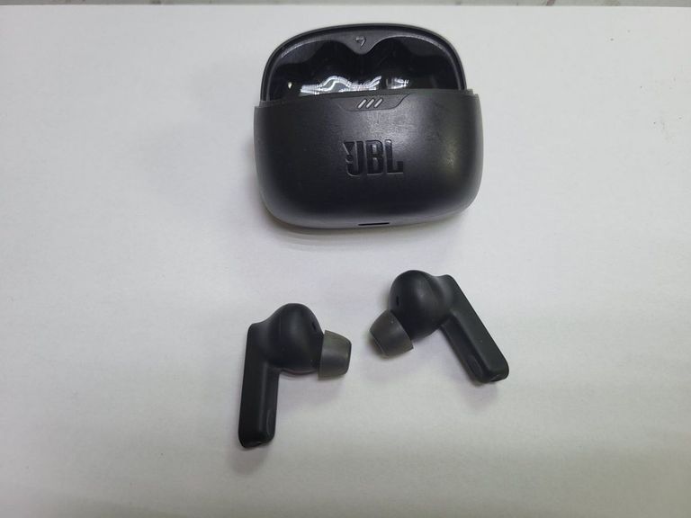 Купити Jbl tune 245 nc Б/У
