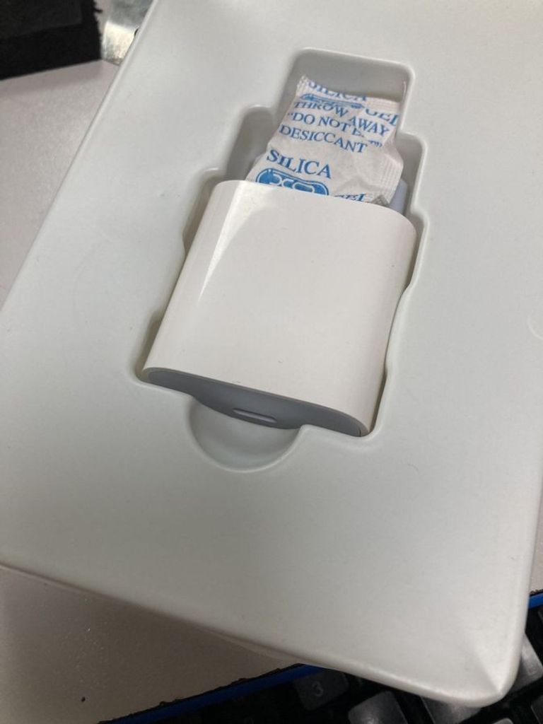 Дешево Xo L77 White з ломбарду