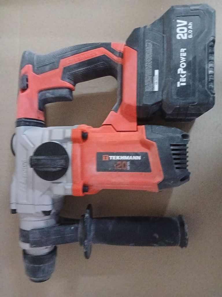 Дешево Tekhmann TCH-22/i20 (873408) з ломбарду