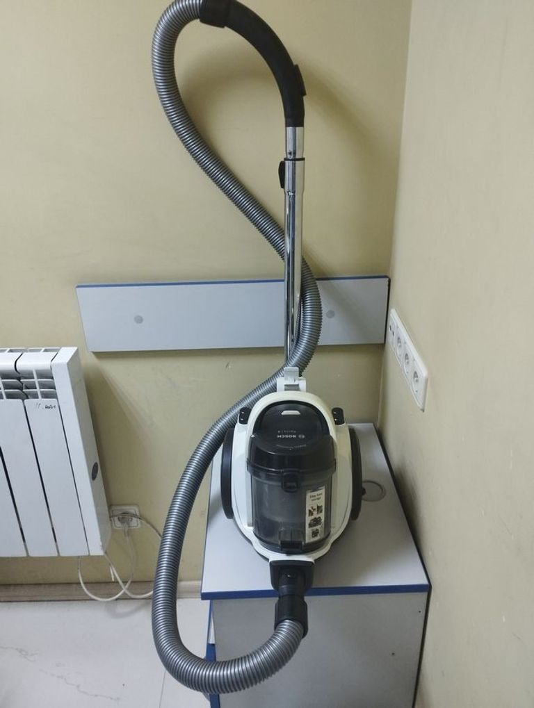 Купити Bosch Serie 2 BGS05A225 Б/У