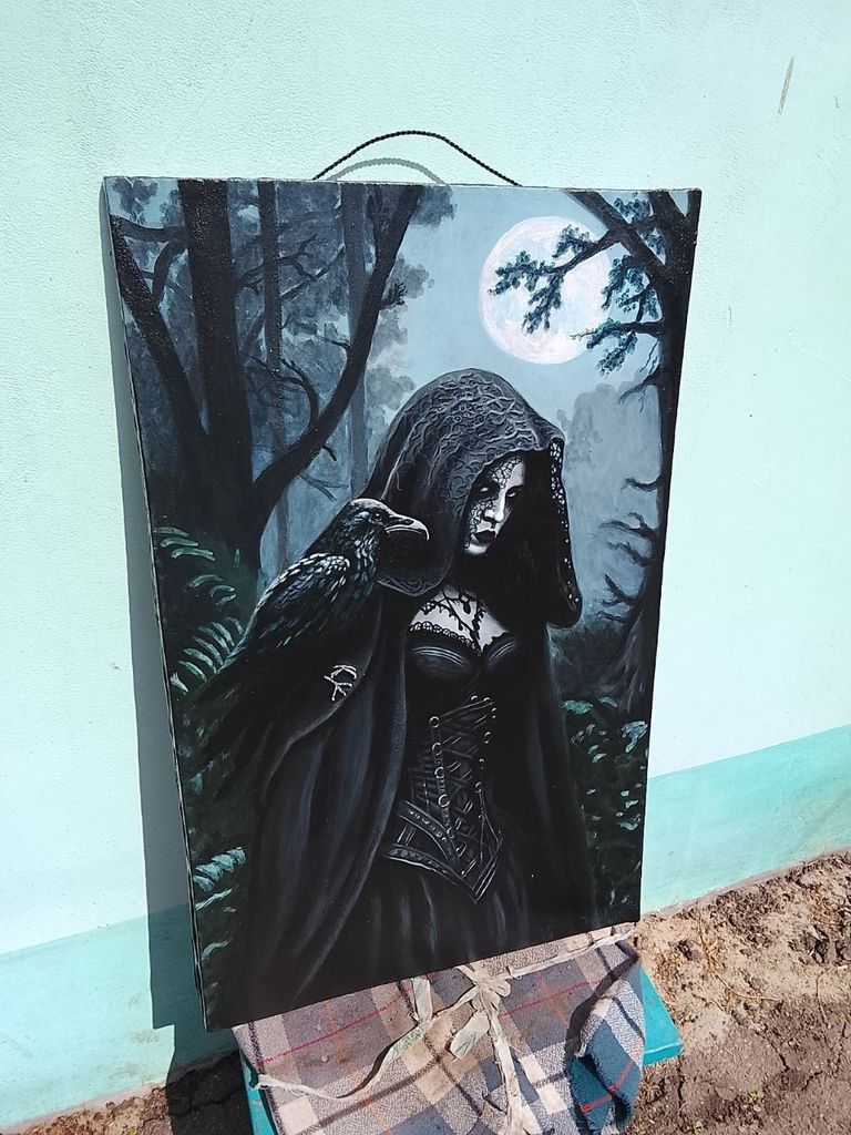 Купити у готичному стилі Б/У