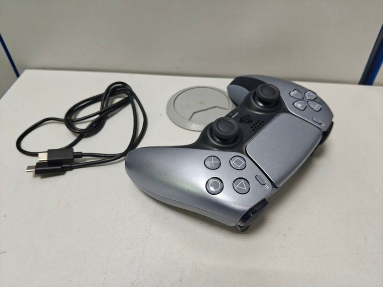 Купить Sony DualSense Black Б/У