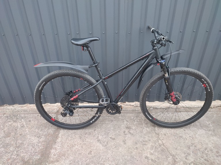 Купити White XC 290 Comp Б/У