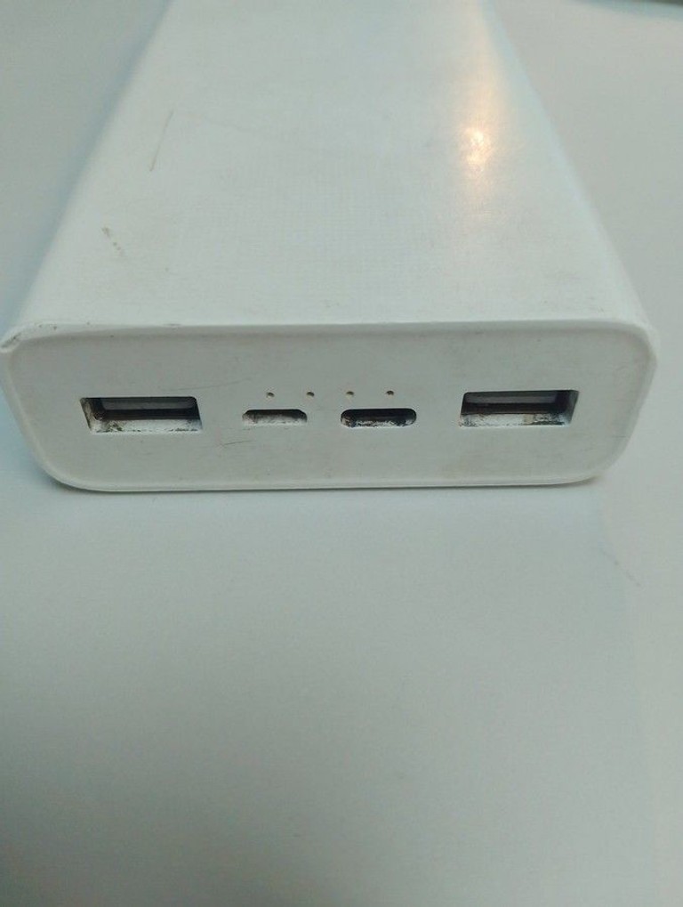 Объявление Xiaomi mi power bank 3 20000 mah usb-c 18w Б/У