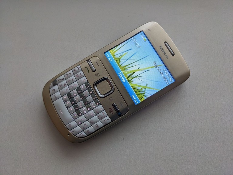 Купити Nokia c3-00 Б/У