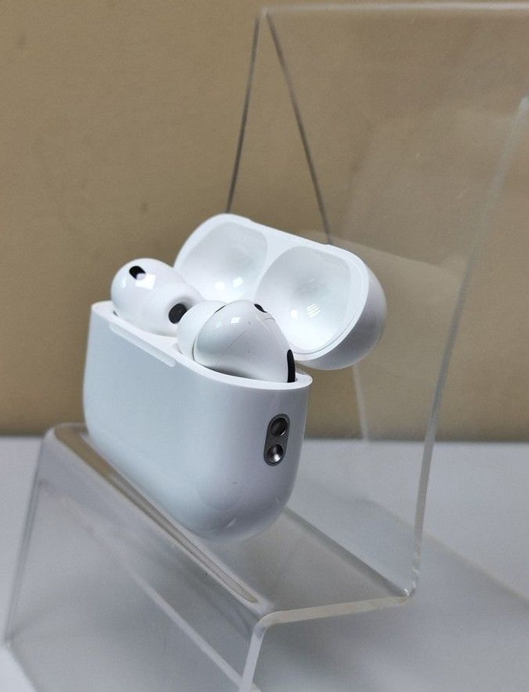 Розпродаж AirPods Pro 3, продавець Техноскарб