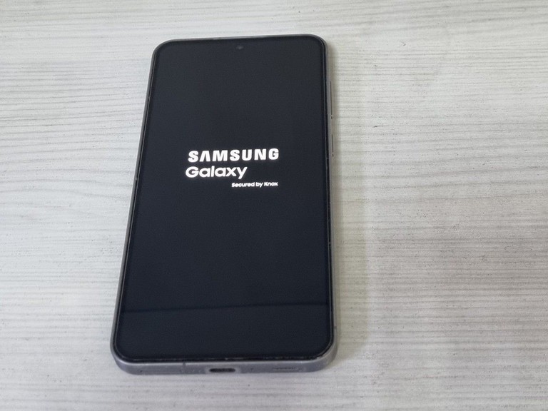 Оголошення Samsung galaxy a56 5g 8/256gb Б/У
