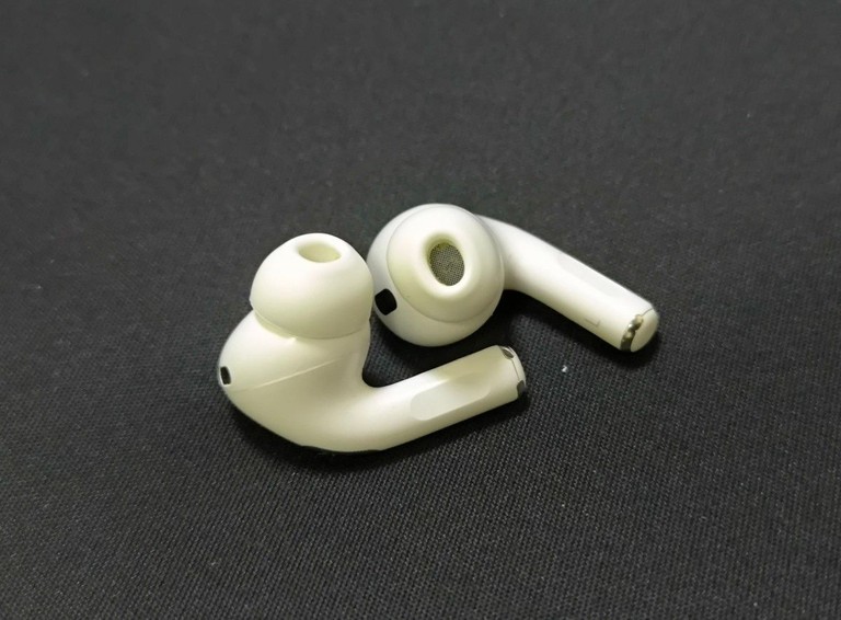 Apple airpods pro 2nd generation with magsafe charging case usb-c Код:01-201052529. Зображення 6