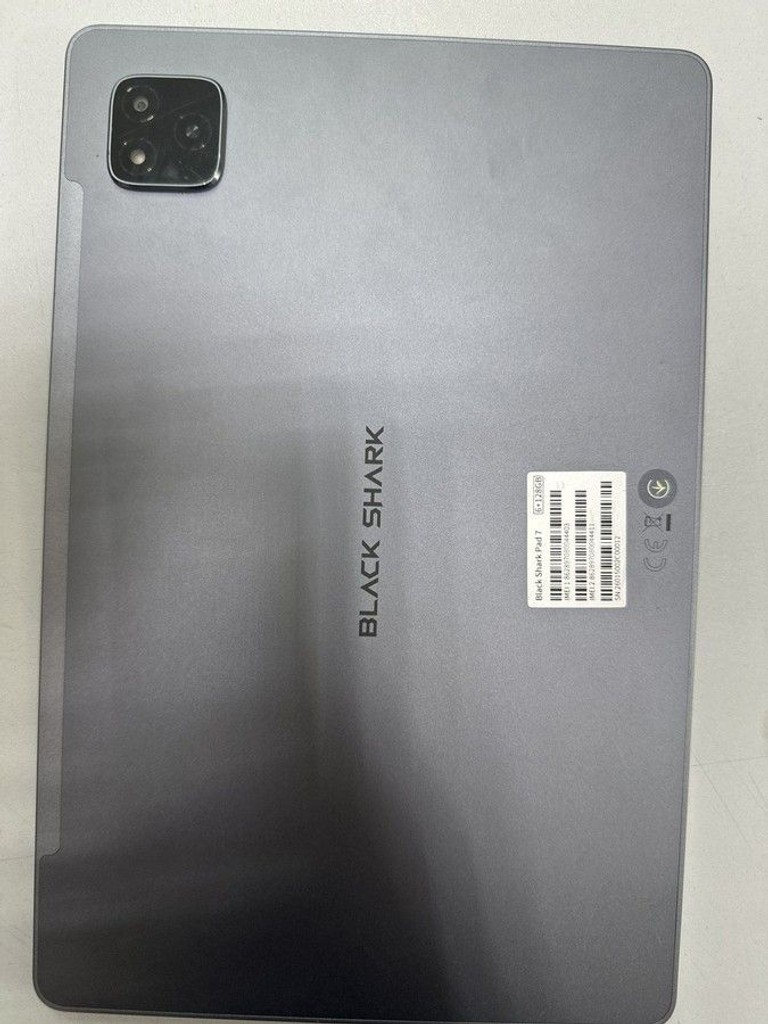 Дешево Black shark Pad 7 6/128GB LTE Gray з ломбарду