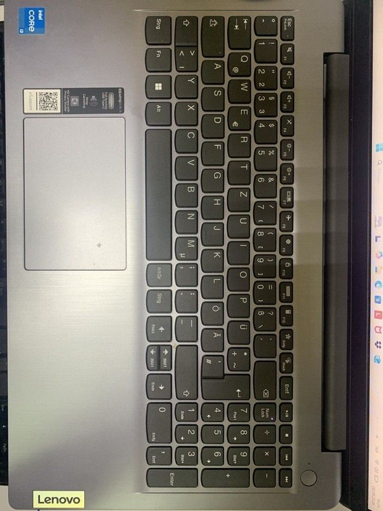 Купити Lenovo 15/core i3-1215u ddr5/8gb ddr4/hdd *відсутній/ssd 512 gb/*інтегрована Б/У