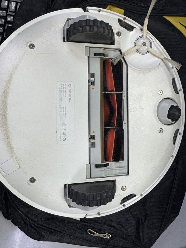 Дешиво Xiaomi mijia mi robot vacuum cleaner sdjqr02rr с ломбарда