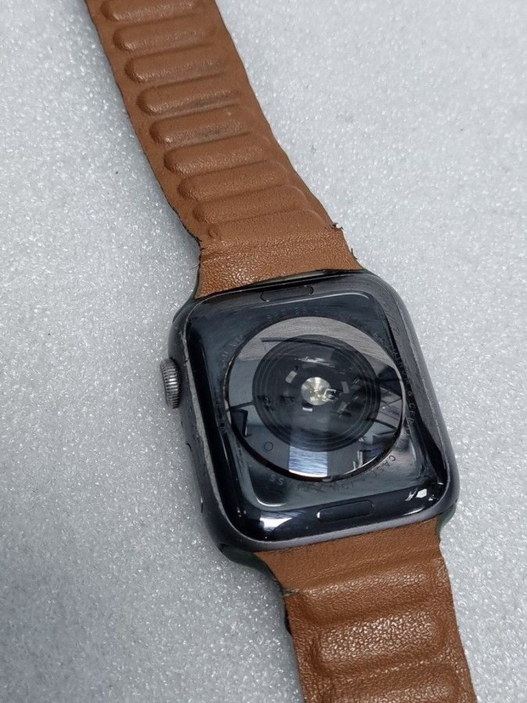 Apple watch series 4 gps 44mm aluminium case Код:01-201086373. Зображення 6