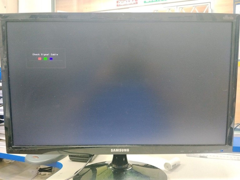 Купити Samsung s22d300 Б/У