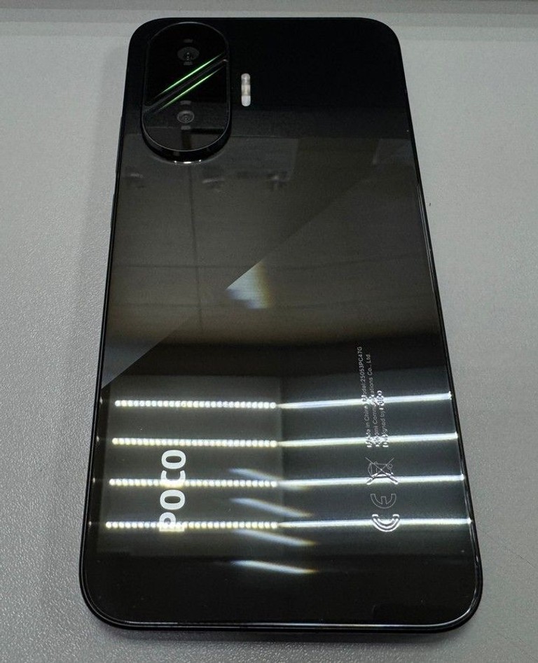Дешиво Poco F7 12/512GB Black с ломбарда
