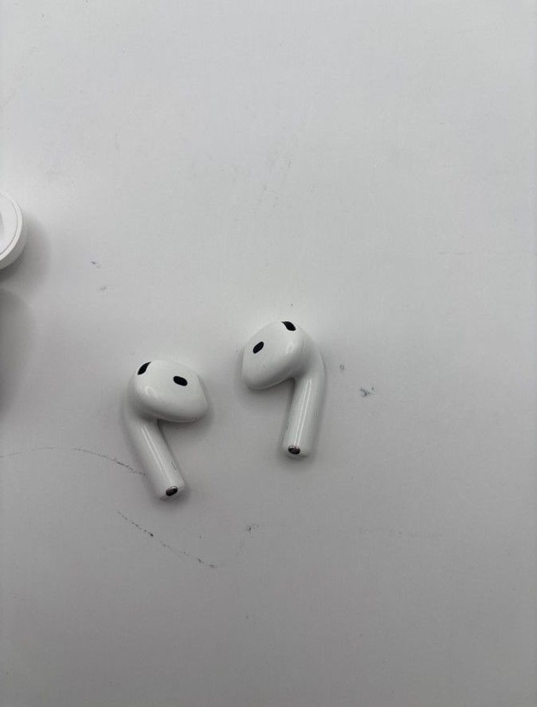 Дешиво Apple airpods 4 с ломбарда