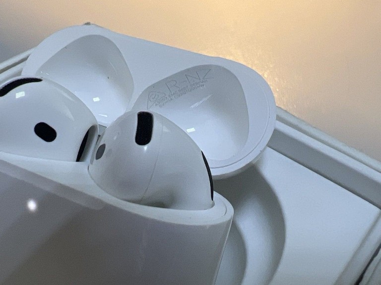 Объявление Apple airpods 4 with active noise cancellation Б/У