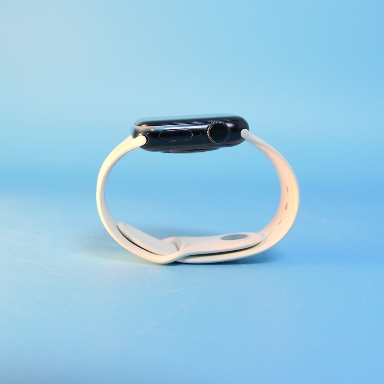 Apple Watch SE 2 GPS 40mm Starlight Aluminium Case with Starlight Sport Band (S/M) Код:null. Изображение 8