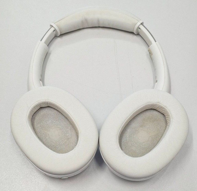 Оголошення Sony ult wear Б/У
