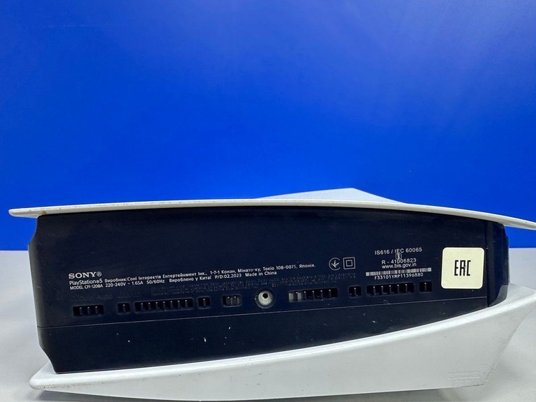 Дешиво Sony PlayStation 5 825GB с ломбарда