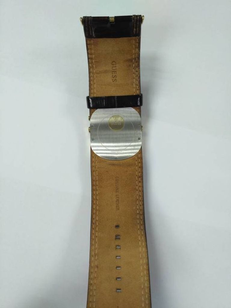 Guess w12505l2