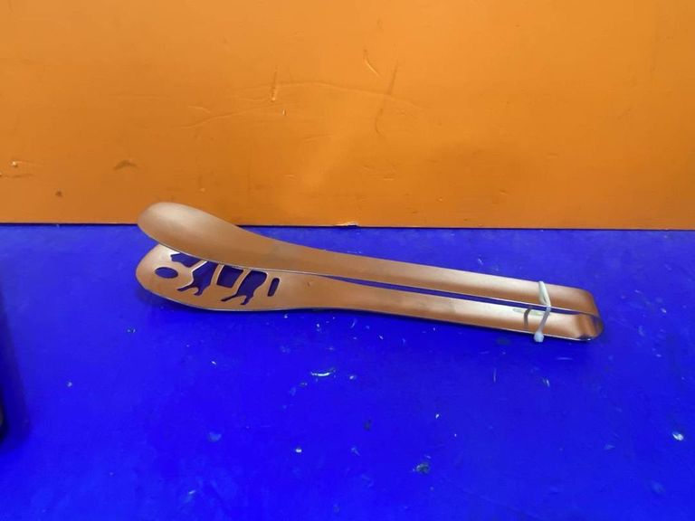 Купить Kitchen tongs Б/У